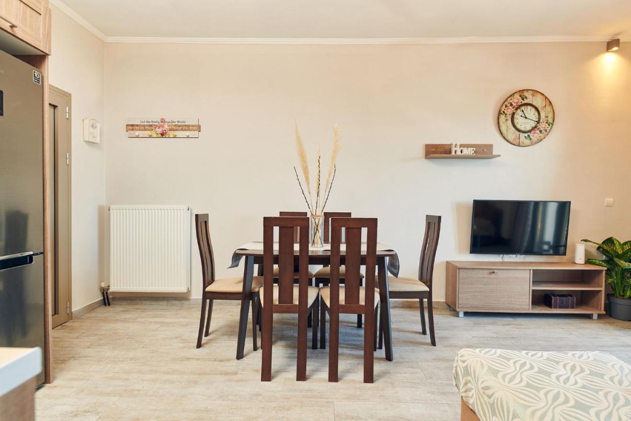 Pelagaki Sunrise Apartments Orthoniai Екстер'єр фото