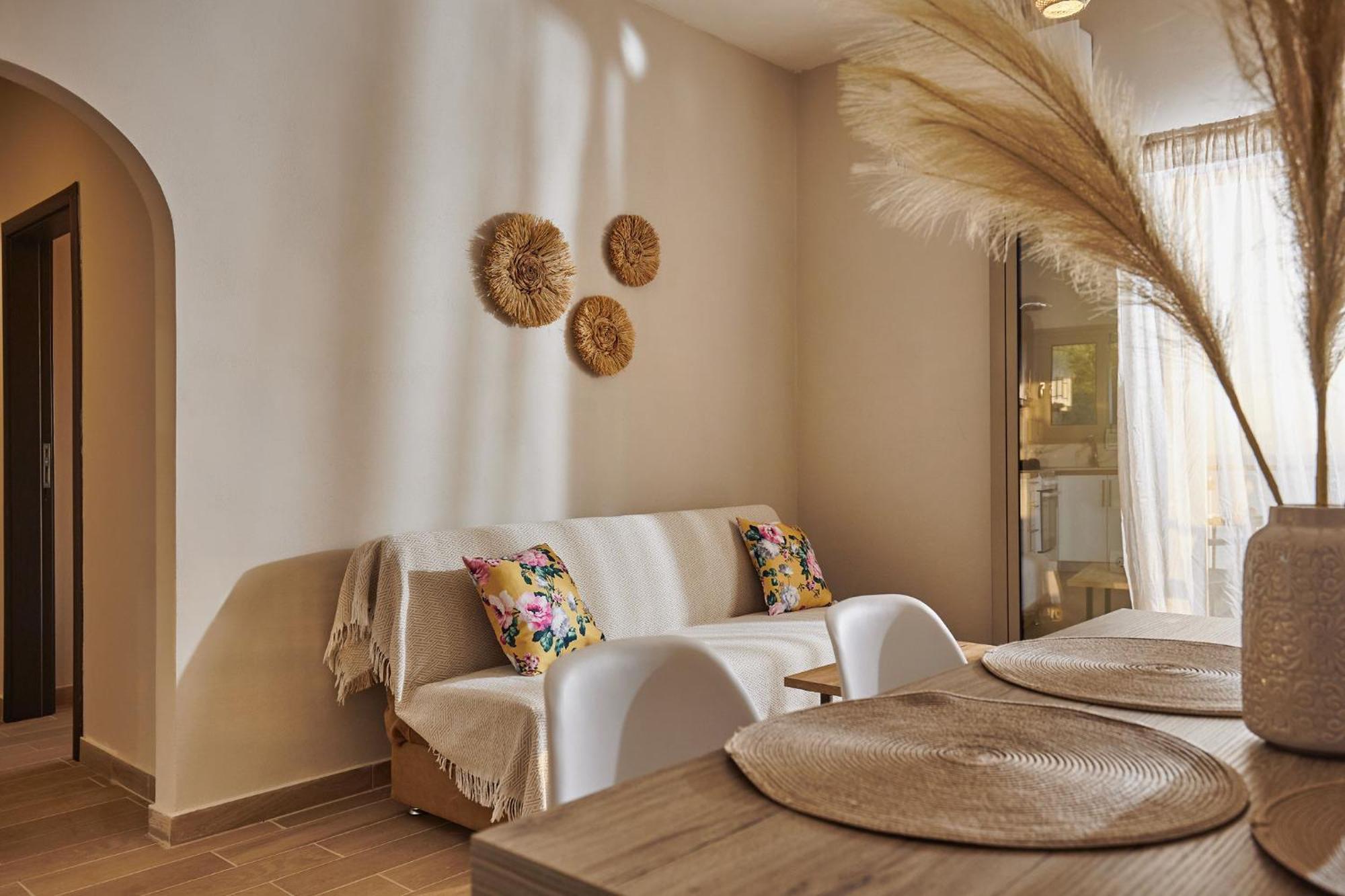 Pelagaki Sunrise Apartments Orthoniai Екстер'єр фото